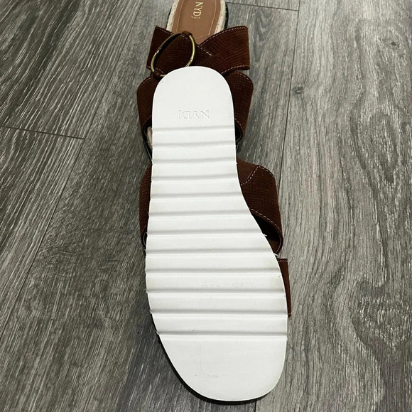 NWT NYDJ Women's Rossics SaddleSpa Slides - Size 7.5 - Brown - Picture 6 of 6